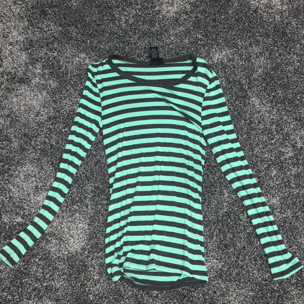 Rue 21 striped long sleeve